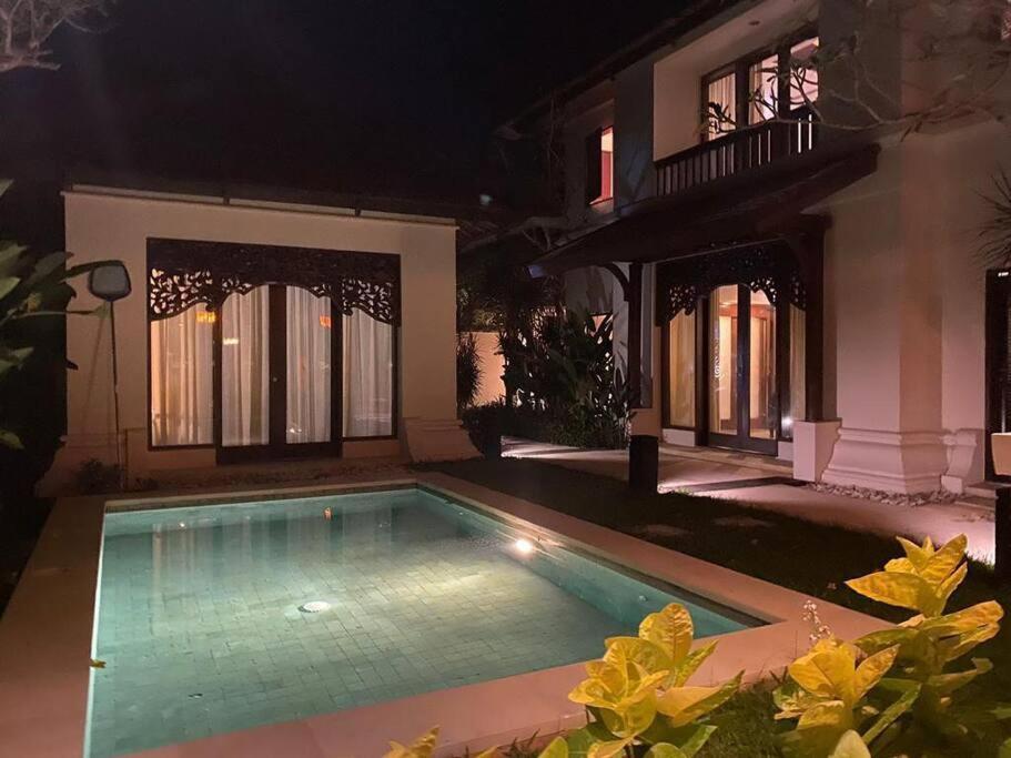 Beachstroll Villa